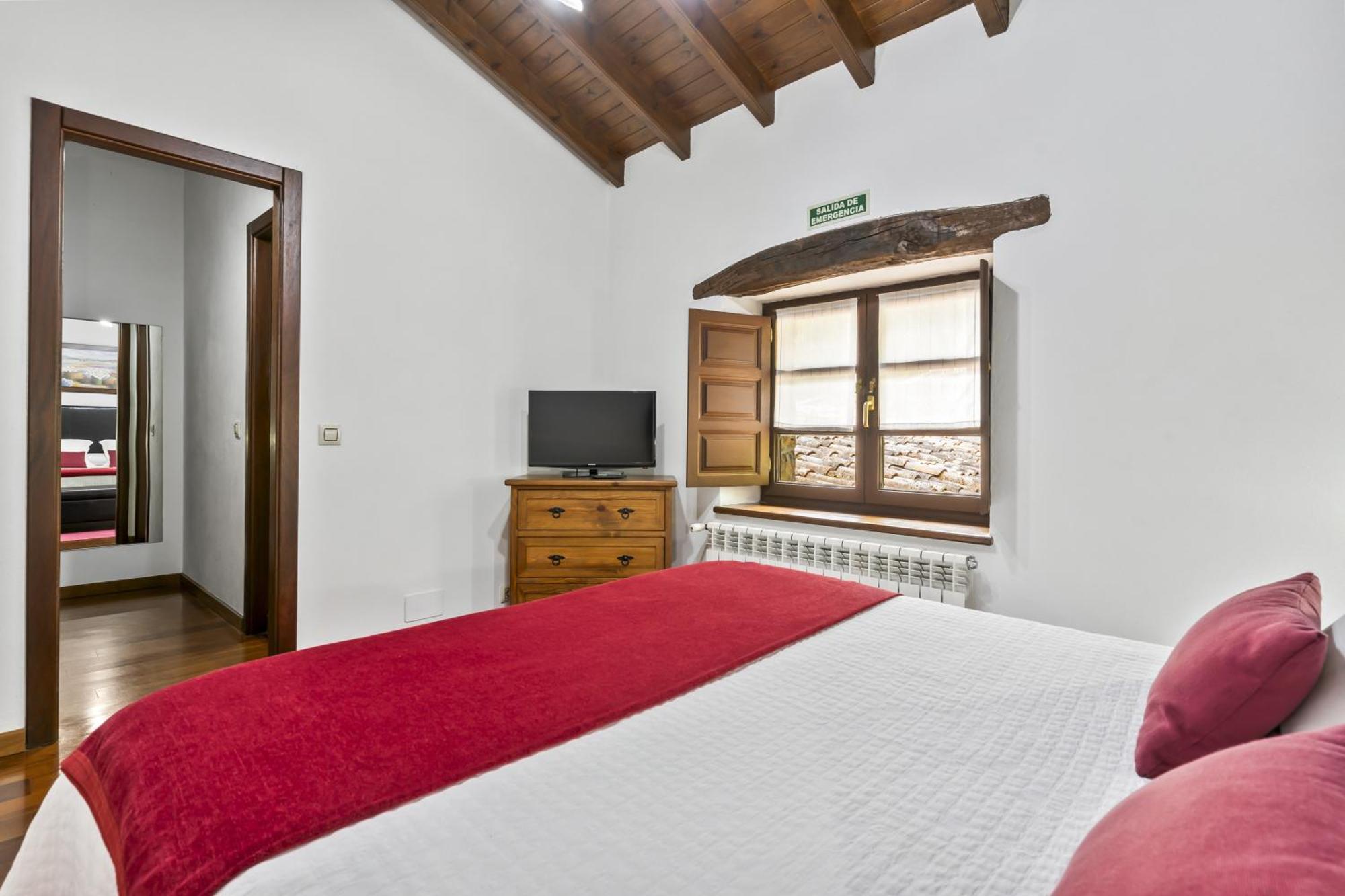 Casa De Aldea La Venta Los Probes Llanes Ngoại thất bức ảnh